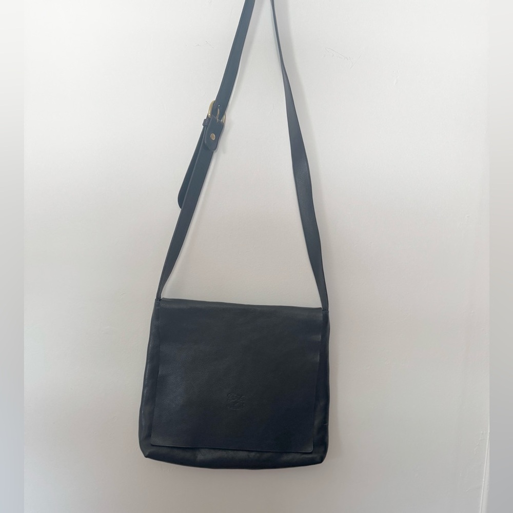 Black Authentic Leather Li Bisonte Crossbody Bag with dust bag